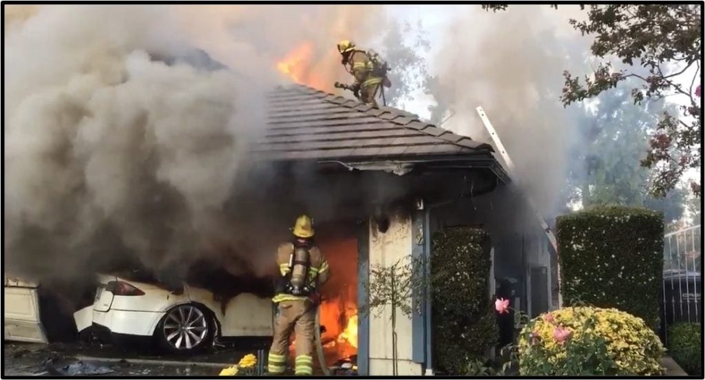 Tesla Crashed into garage and engulfed it in flames 