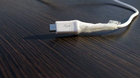 Faulty USB charging cable